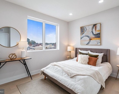 1516 East Capitol Street Ne - Photo Thumbnail 18