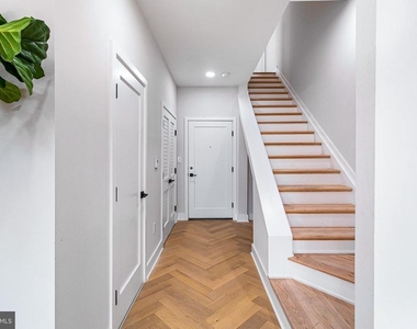 1516 East Capitol Street Ne - Photo Thumbnail 42