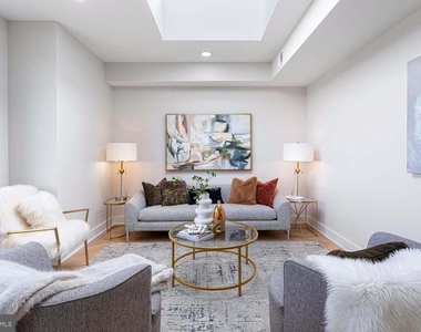 1516 East Capitol Street Ne - Photo Thumbnail 9