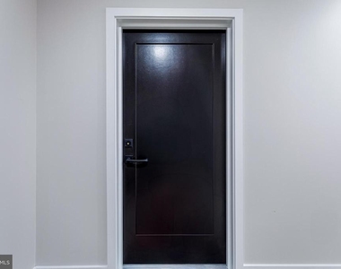 1516 East Capitol Street Ne - Photo Thumbnail 27