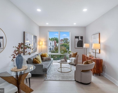 1516 East Capitol Street Ne - Photo Thumbnail 13
