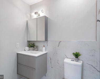 1516 East Capitol Street Ne - Photo Thumbnail 21