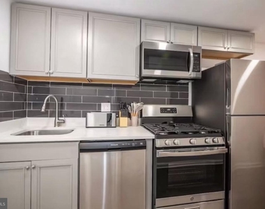 756 19th Street Ne - Photo Thumbnail 6