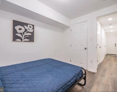 756 19th Street Ne - Photo Thumbnail 3