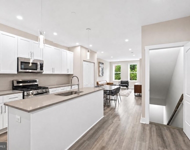 38 Randolph Place Nw - Photo Thumbnail 4