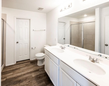 448 English Oak St - Photo Thumbnail 16