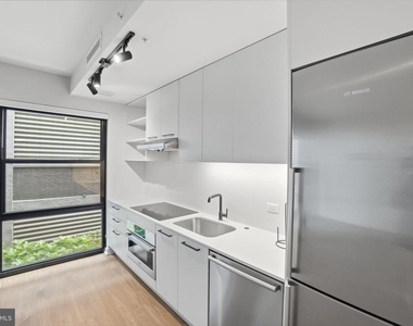 1625 Eckington Place Ne - Photo Thumbnail 6