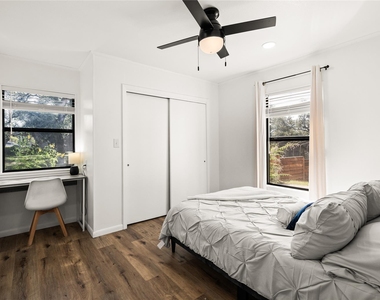 925 Windy Shores Loop - Photo Thumbnail 16