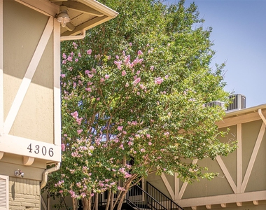 4306 Avenue A - Photo Thumbnail 20