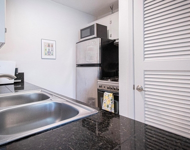 4306 Avenue A - Photo Thumbnail 6