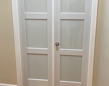 1723 Gales Place Ne - Photo Thumbnail 2