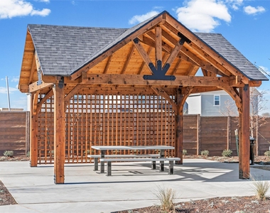 109 Desert Hare Dr - Photo Thumbnail 7