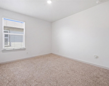 515 Millbrook Blvd - Photo Thumbnail 24