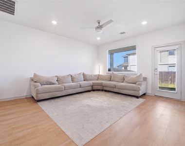 515 Millbrook Blvd - Photo Thumbnail 5