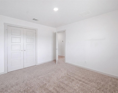 515 Millbrook Blvd - Photo Thumbnail 23