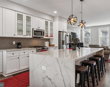 805 Jefferson Street Nw - Photo Thumbnail 4
