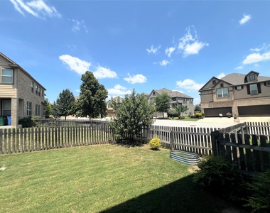 2101 Dillon Pond Ln - Photo Thumbnail 34