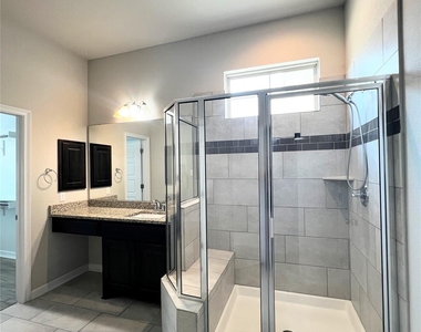 2101 Dillon Pond Ln - Photo Thumbnail 12