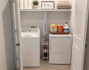 120 Greystone Ct - Photo Thumbnail 11