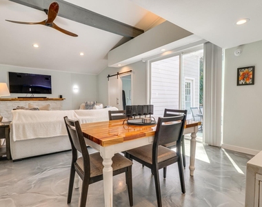 372 Plum St - Photo Thumbnail 21