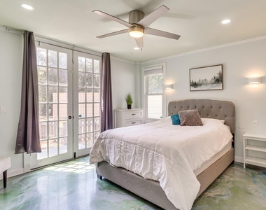 372 Plum St - Photo Thumbnail 11