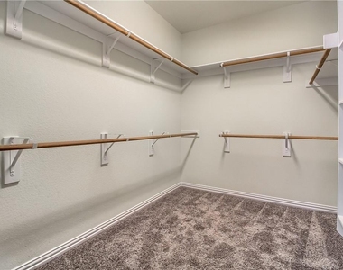 2813 Waterson St - Photo Thumbnail 18
