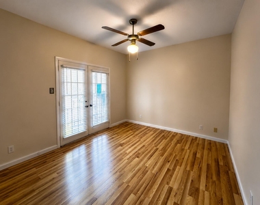 2216 San Gabriel St - Photo Thumbnail 6