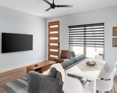 1193 E M. Franklin Ave - Photo Thumbnail 2