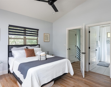 1193 E M. Franklin Ave - Photo Thumbnail 13