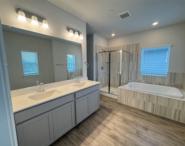 3000 Chisholm Trail Rd - Photo Thumbnail 9