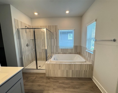 3000 Chisholm Trail Rd - Photo Thumbnail 10