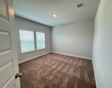 3000 Chisholm Trail Rd - Photo Thumbnail 16