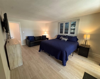 553 Demarett Dr - Photo Thumbnail 7