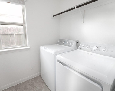 361 Shale Cir - Photo Thumbnail 13