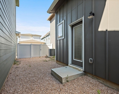 8013 Lennon Dr - Photo Thumbnail 36
