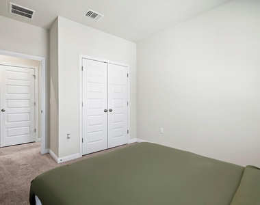 8013 Lennon Dr - Photo Thumbnail 18