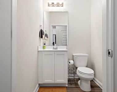 8013 Lennon Dr - Photo Thumbnail 22