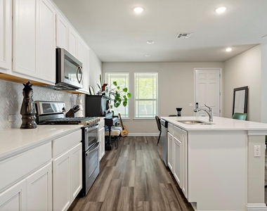 8013 Lennon Dr - Photo Thumbnail 24