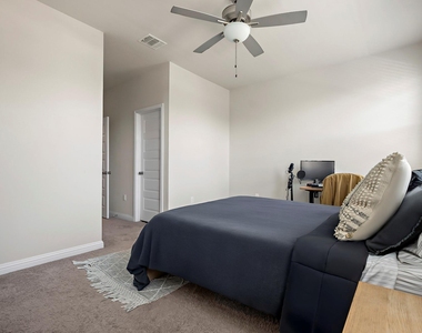 8013 Lennon Dr - Photo Thumbnail 14