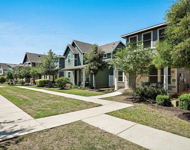 8013 Lennon Dr - Photo Thumbnail 2