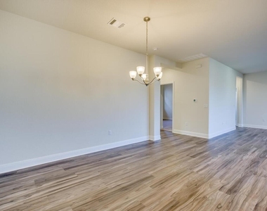 16812 Marcello Dr - Photo Thumbnail 8