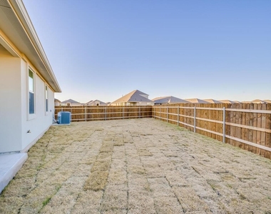 16812 Marcello Dr - Photo Thumbnail 26