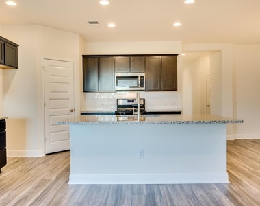16812 Marcello Dr - Photo Thumbnail 12