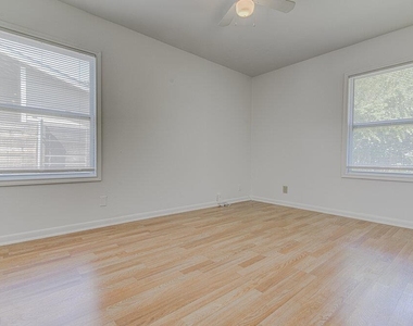 8406 Burrell Dr - Photo Thumbnail 14