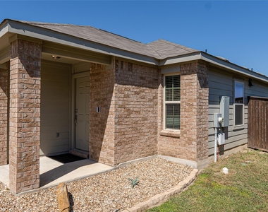 108 Circle Way - Photo Thumbnail 32