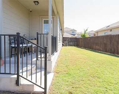 108 Circle Way - Photo Thumbnail 37