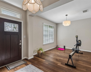 1705 Chula Vista Dr - Photo Thumbnail 1
