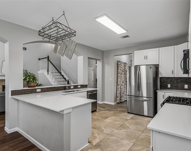 1705 Chula Vista Dr - Photo Thumbnail 9