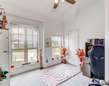 728 Marbella Vista Way - Photo Thumbnail 22