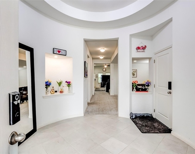 728 Marbella Vista Way - Photo Thumbnail 4